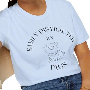 Pig Shirt, Pig Farmer Gift, Gift For Pig Lover, Animal Lover Shirt, Farm Animal Tee, Cute Pig Design,  Pig Shirt, Funny Pig Tee, Pig Present