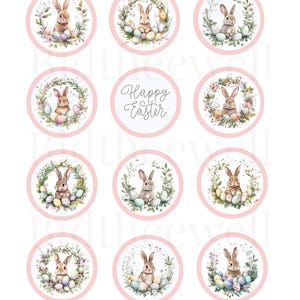 Könnte beinhalten: Zwölf runde Cupcake-Topper mit einer Aquarell-Illustration eines braunen Kaninchens, das in einem Kranz aus Blumen und pastellfarbenen Eiern sitzt. Auf einem der Topper steht der Text "Happy Easter".