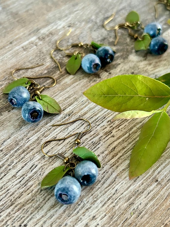 Blaubeeren Ohrringe Hängend, Obst Ohrringe, Waldfrucht Schmuck, Blaue Ohrringe,Polymer Ton Schmuck, Beeren Ohrringe, Fimo Schmuck