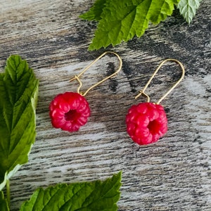 Raspberry earrings, fruit earrings, forest fruit jewelry, red earrings, polymer clay jewelry, berry earrings, Fimo jewelry