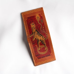 Handgefertigte Leder Geldbörse - Tiger Design - Einzigartiges Geschenk für Ihn - Elegante Reise Geldbörse - Personalisierte Leder Accessoires