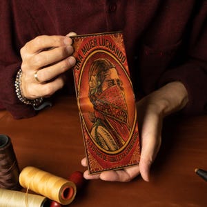 Topnerfleer - gepersonaliseerde leren portemonnee - revolutionair spiritueel ontwerp - elegante reisportemonnee - leren accessoires - handgemaakt