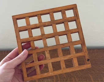 Vintage Wood Lattice Trivet / Wooden Grid Hot Pad