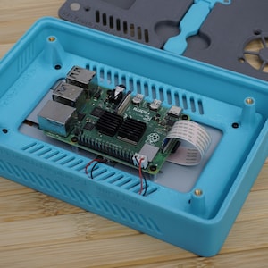 Raspberry Pi Touch Display 2 Housing Plain - Horizontal - RPi5 by Nerdiy.de - STL files