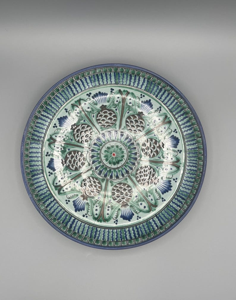 Handmade Uzbek Ceramic Plate: Pine Cone Design, Central Asian Lagan (29cm/11.4'') image 1