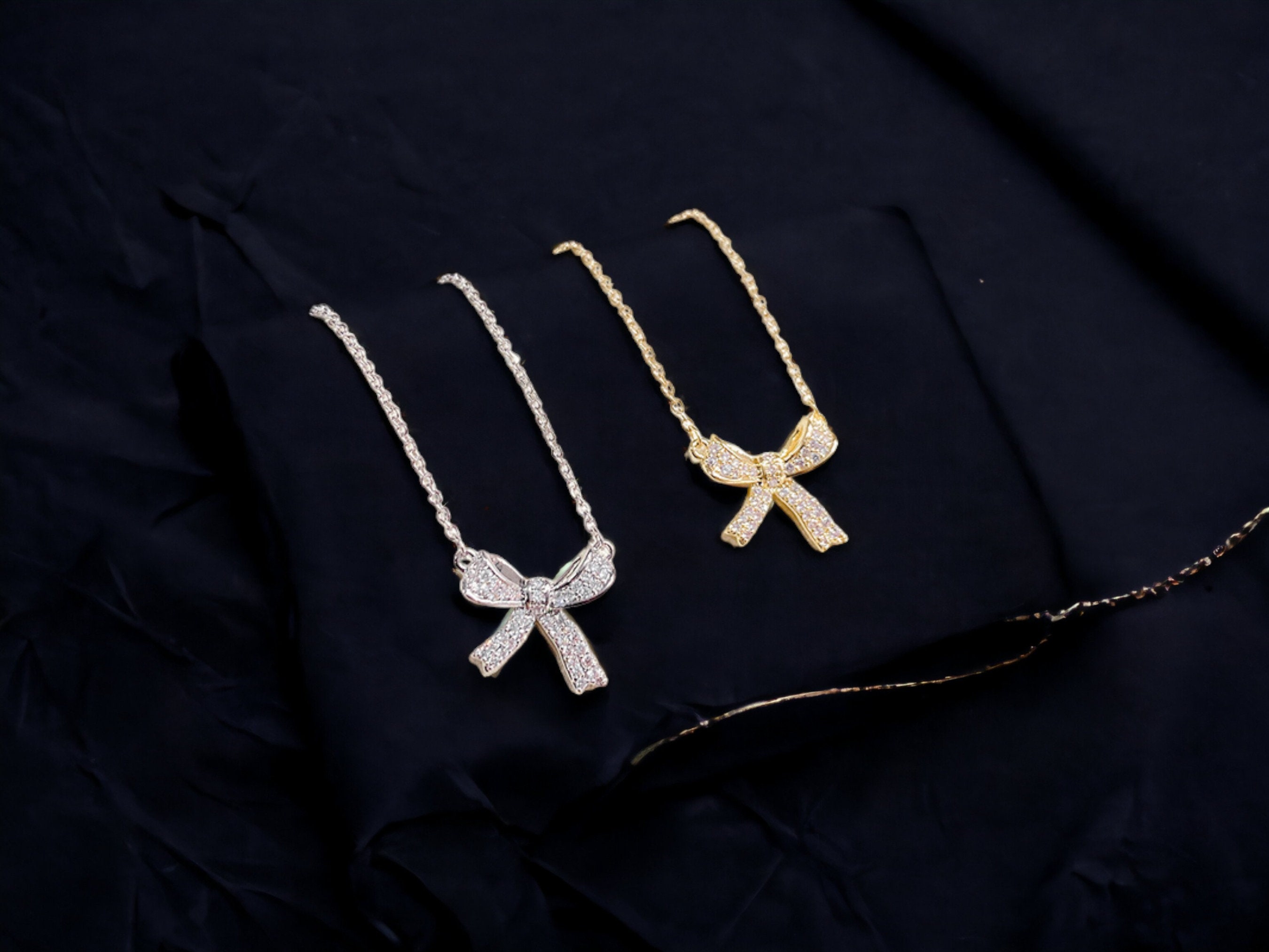 Vintage 90's CHANEL 2 Sided CC Logo HEART Bow Necklace Silver w White Beige  Enamel Charm Pendant Jewelry