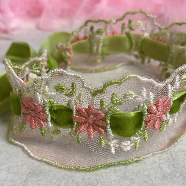 Lace choker with velvet ties cottage-core choker delicate lace pink flowers kawaii Princess collar cat collar coquette choker pink and green