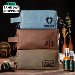 Personalized Groomsmen Wedding Gifts Bag Set, Mens Leather Toiletry Bag, Groom Gift For Him, Groomsmen Proposal, Best Man Gifts, Dopp Kit