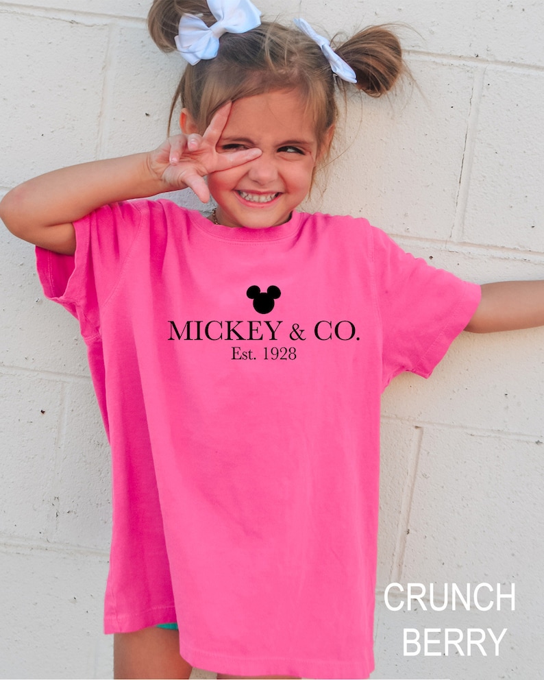 Mickey Mouse Shirt, Mickey & Co Shirt, Disneyland Shirt, Disneyworld Shirts, Disney Family Shirts, Comfort Colors Shirt, mickey mouse,130394 zdjęcie 3