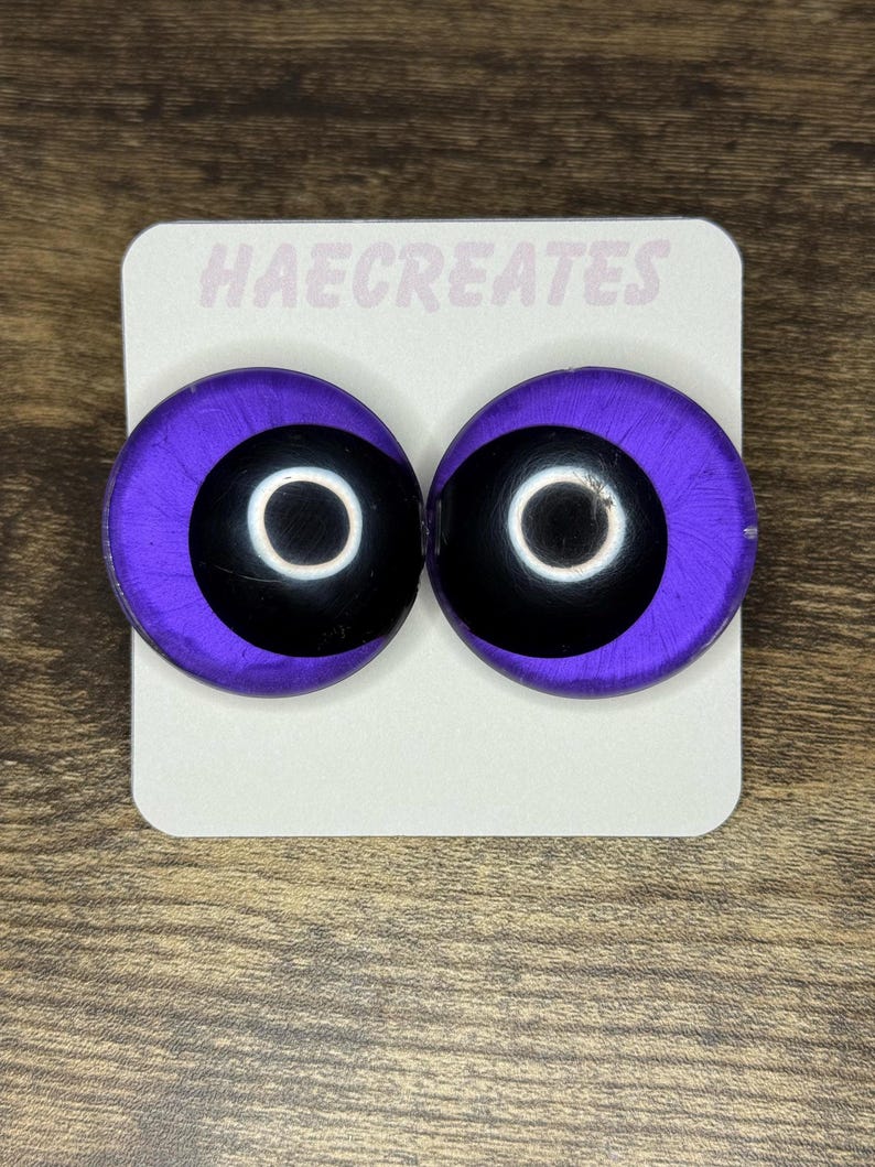 Hand-Painted Safety Sinker Eyes Purple