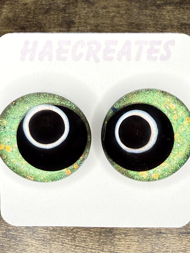 Hand-Painted Safety Sinker Eyes Mint