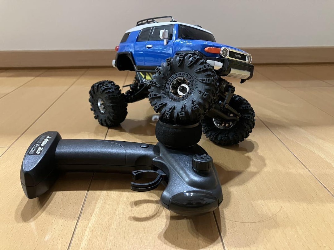 Vintage FJ Cruiser Custom Made RC This is a 1:24 Scale Body