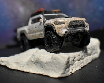 Camioneta Toyota Tacoma personalizada a escala 1:64
