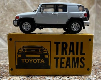 1:43 Toyota FJ Cruiser Red - Etsy