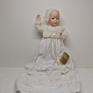 Vintage 1986 Franklin Mint Heirloom Doll Christening Porcelain Baby  18”