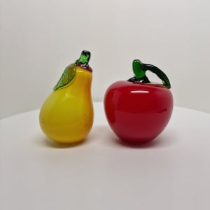 VTG Lot de 2 fruits en verre poire et pomme en verre soufflé à la main de style Murano