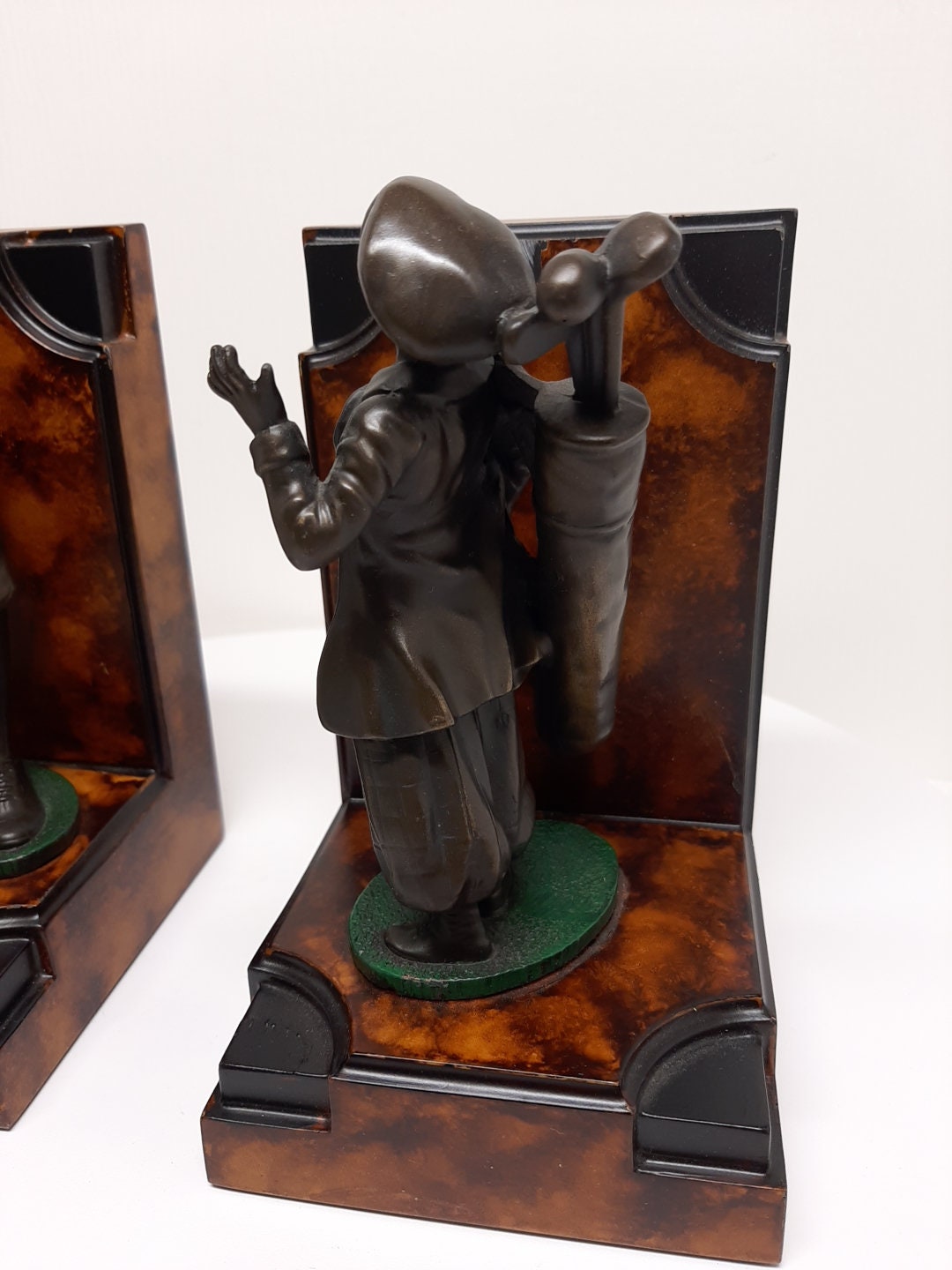 Vintage Genesis Fine Arts Mullingar Resin Bronze Sculpture