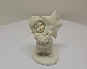 Snowbabies Dept 56 Winter Tales Baby Holding A Star B3