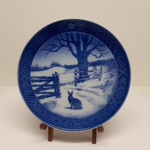 Royal Copenhagen Kai Lange 1971 Christmas &#39;Hare In Winter&#39; Wall Hanger Plate