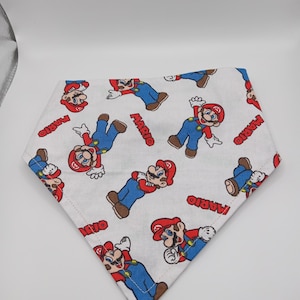 Pet Bandana: Nintendo - Mario and Luigi reversible with Mario on one side and Luigi on the other, perfect for dogs, puppies, cats and more!