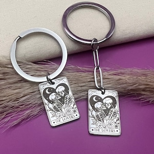 Custom The Lovers tarotkaart roestvrijstalen sleutelhanger - gepersonaliseerde Spooky Love-sleutelhanger - aangepaste romantiek cadeau - Valentijnsdagcadeau