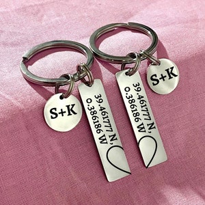 Personalized Coordinate Stainless Steel Couple&#39;s Keychains