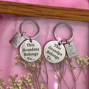 Personalized &#39;This Grandma/Grandpa Belongs To&#39; Keychain - Custom Grandmother/Grandfather Gift - Christmas Gift