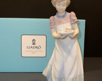 Lladro Little Daisy Girl With Flowers 8041 With Box - Etsy