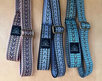 Patterned Yoga Mat Strap: Secure Fit Carrier, Built-In Prop