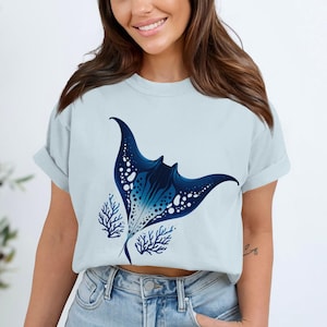Manta Ray T-Shirt, Sweatshirt, Sea Lover Gift, Sea Animal Art, Marine Life Tee, Undersea Aquatic Top, Stingray Graphic Apparel