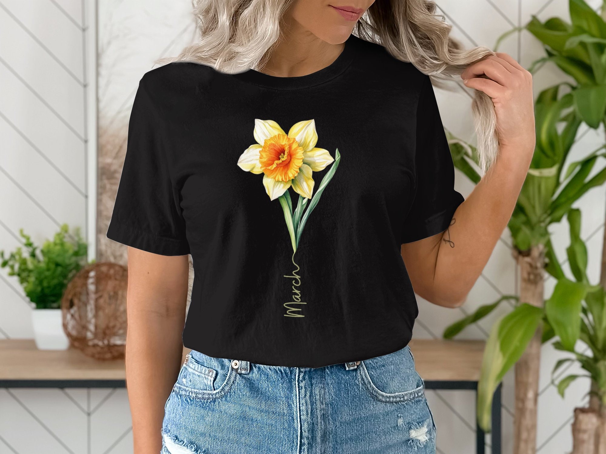 Cha EunWoo着用[LIBERCLASSY] DAFFODILS Flower Artwork T-shirt Cha Eunwoo