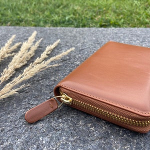Regalo de Navidad de cumpleaños de aniversario para ella, billetera de cuero grabada especial con cremallera, billetera personalizada para mujeres, regalo de escritura a mano para mamá