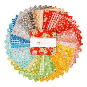 Charm Pack 5&quot; Stacker 42pc &quot;Home Town Holiday&quot; by Lori Holt *5-14900-42*