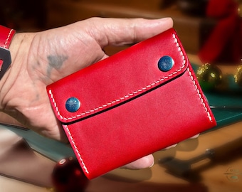 Cartera triple de cuero rojo hecha a mano: organizador minimalista para mujer