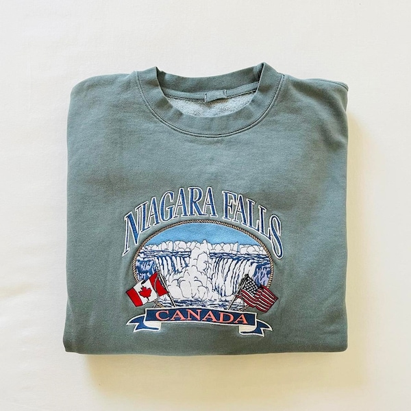 BNWT Brandy Melville/John Galt Blue Niagara Falls Crewneck Sweatshirt 28 x 26.5