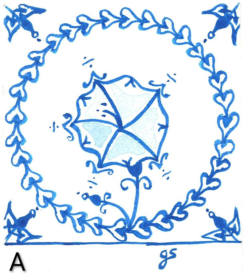 K&ouml;nnte beinhalten: Handgezeichnetes blau-wei&szlig;es Blumenfliesen-Design. Die zentrale Blume ist von einem herzf&ouml;rmigen Rankenbord&uuml;ren umgeben. Die Ecken zeigen vogelartige Formen. Der Buchstabe "A" und die Initialen "gs" sind sichtbar.