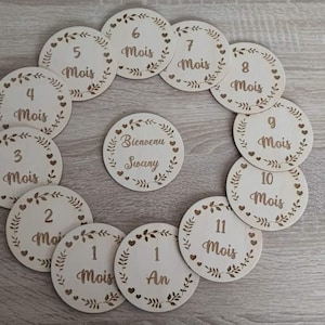 Cartes étapes grossesse et naissance en bois personnalisées et gravées