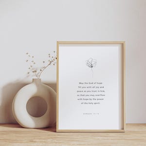 Romanos 15:13, Que o Deus da Esperança os encha de toda alegria, Versículo da Bíblia para impressão, Arte de parede das escrituras, Impressões bíblicas modernas, Decoração de versículos da Bíblia