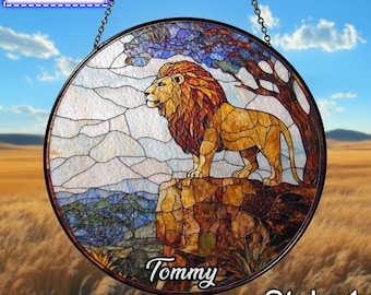 Atrapasol de vitral con nombre personalizado de león: colgante de ventana personalizado de Jungle King, regalo de atrapasol de vida silvestre hecho a mano