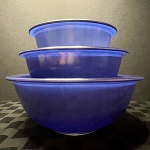 Vintage PYREX Corning Cobalt Blue Clear Bottom  Mixing Bowl Set of 3, 325, 323, 322 Pyrex Bowls, Vintage Pyrex, Pyrex Cobalt Mixing Bowls