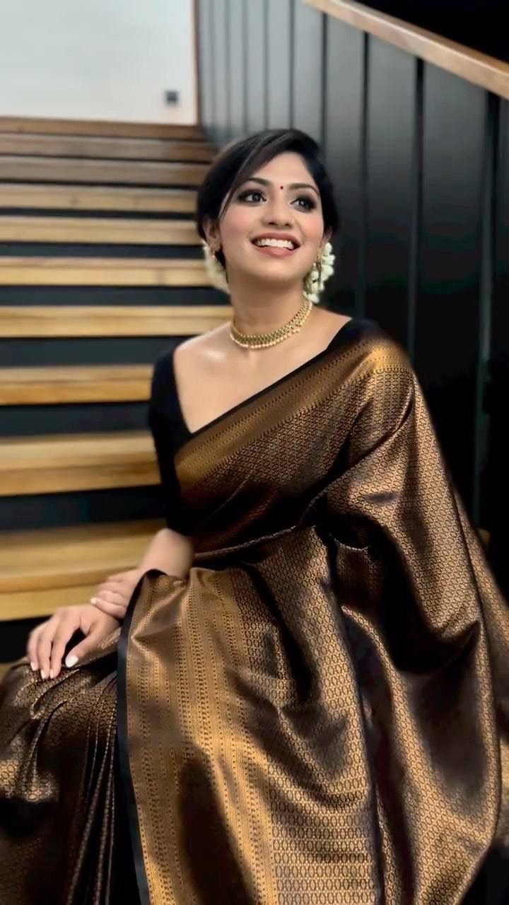Party wear saree store black and gold