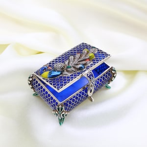 Antique Blue Enamel Silver Box – Exquisite Peacock Design – Luxury Handcrafted Vintage Treasure – Elegant Jewelry & Keepsake Storage Jewelry