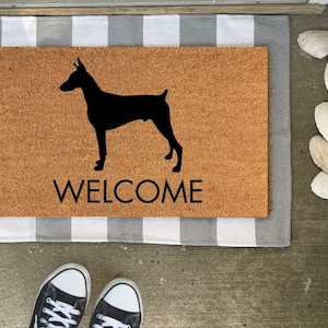Dobermann-Willkommens-Fußmatte - Handbemalt - Hunde-Fußmatte