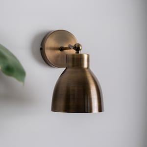 Aged Brass Wall Sconce Lighting , Solid Brass Adjustable Wall Sconce , Mid Century Wall Lamp , 1950&#39;s Style Wall Light Fixture