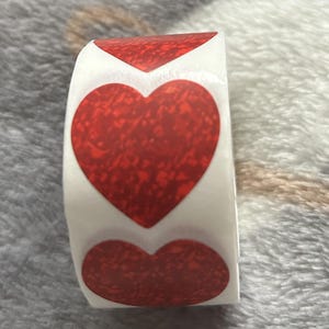 Adesivos de Dia dos Namorados em formato de coração vermelho. Autoadesivo, altura aproximada de 1 polegada. Fabricação de cartões, artes e artesanatos, Dia dos Namorados, Aniversário.