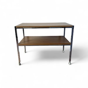 Wózek do serwowania z połowy XX wieku wykonany z chromu i dekoru Formica w kolorze tekowym z lat 70. XX wieku, wózek do serwowania z epoki kosmicznej, wózek na kółkach pod telewizor vintage