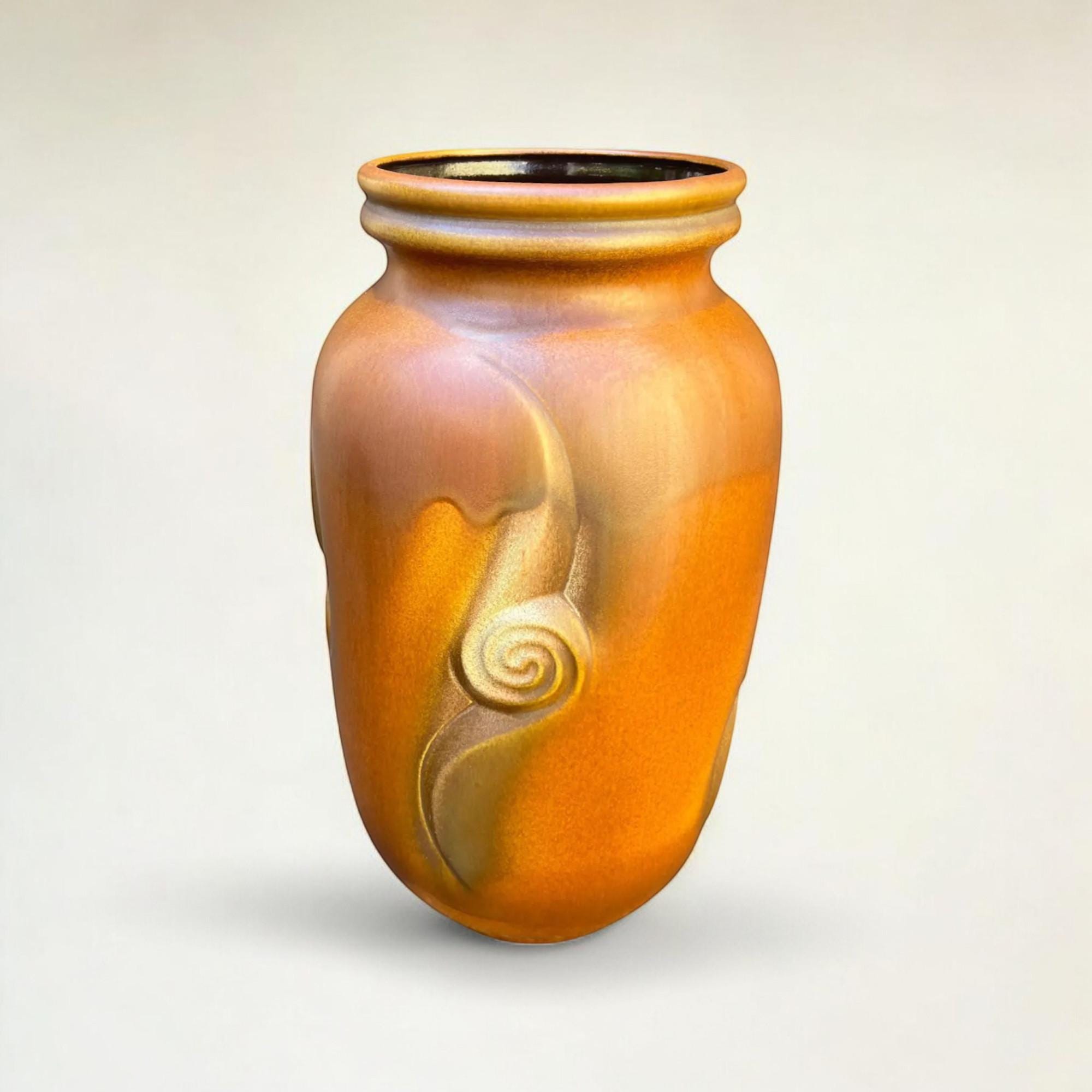 BAY モデル 720-45 - 大型ヴィンテージフロアベース、レリーフ模様の