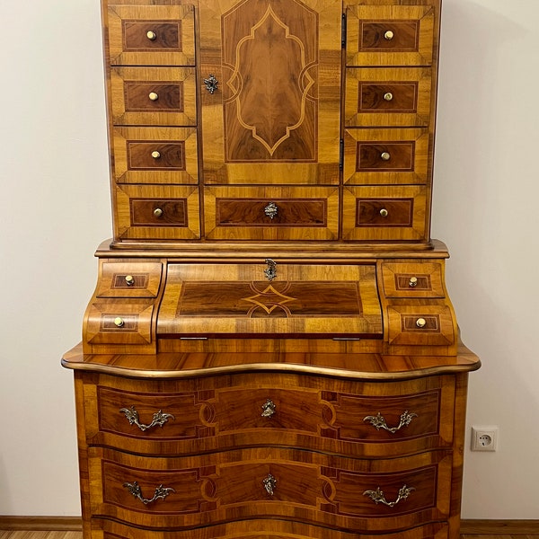 Secrétaire de style baroque, bureau à domicile, meuble d'époque en placage de noyer vers 1950