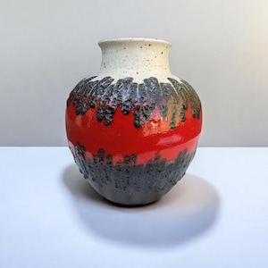 Vintage Bay Fat Lava Vase, West German Pottery in Beige with Black, Red, and Black Design, 1960s/1970s, model 70-20