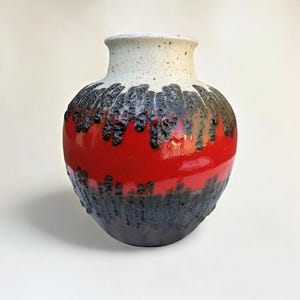 Vintage Bay Fat Lava Vase, West German Pottery in Beige with Black, Red, and Black Design, 1960s/1970s, model 70-20